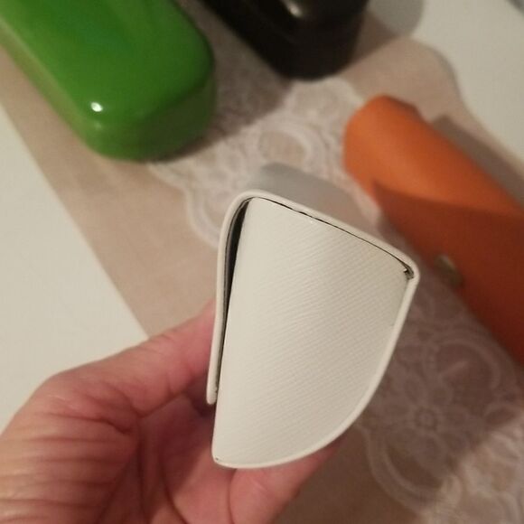 4 DESIGNER SUNGLASS CASE LOT Kate spade, Michael Kors, Torry Burch, - Picture 3 of 15